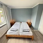 Haus-rieper-i